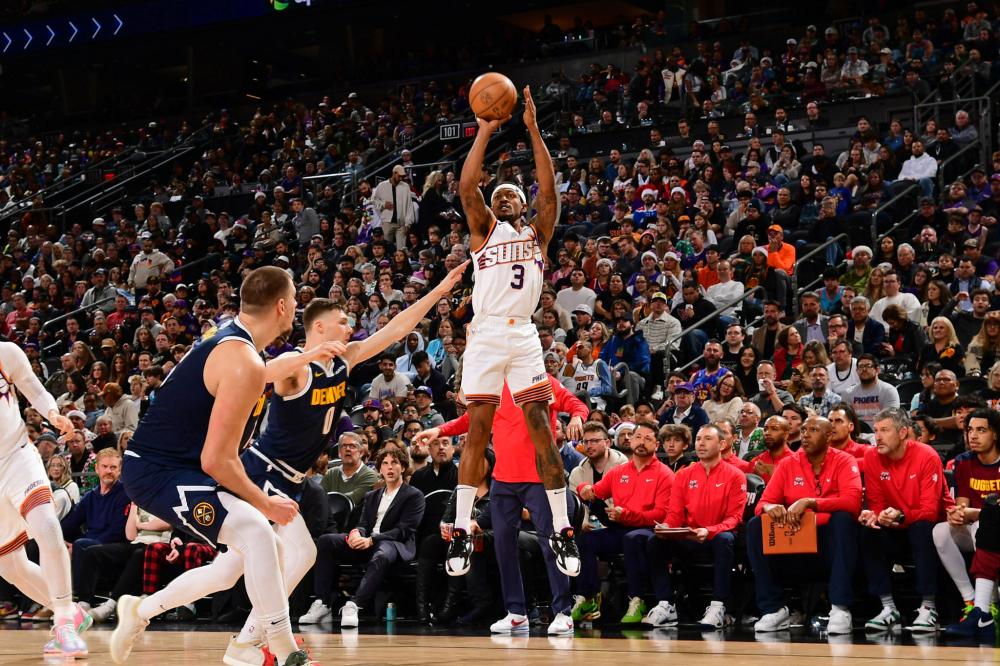 更以自己的 更以自己的