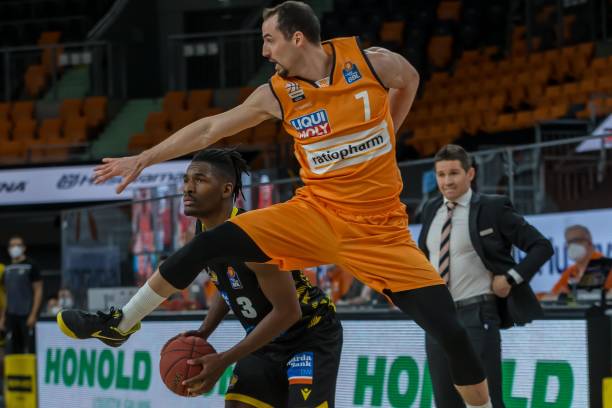 在本场比赛 在本场比赛