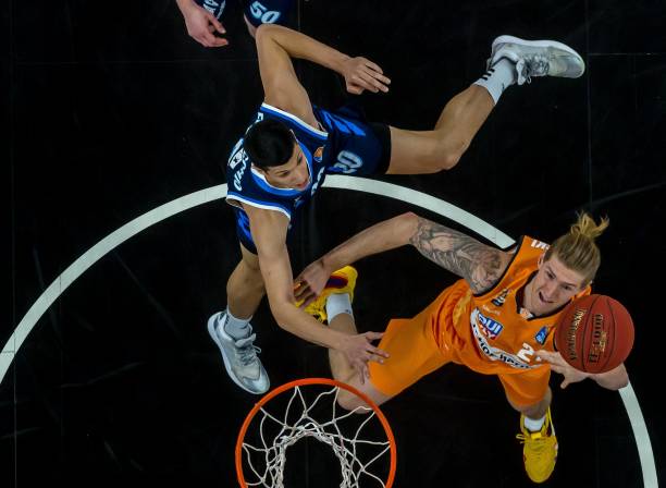 中两记高难 中两记高难